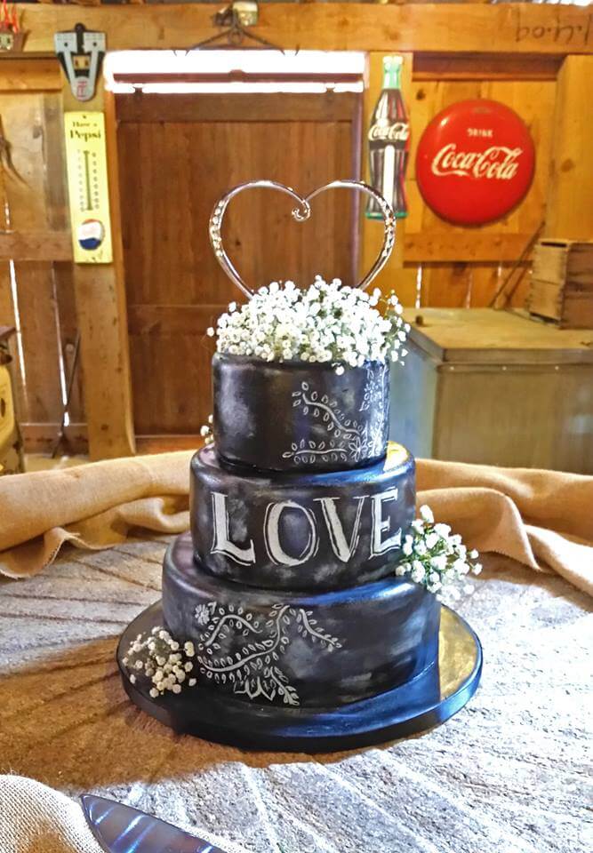 gateau-rustic-cake-2-warrenton-baker-and-bodamaestra-wedding-planner-in-airlie-center