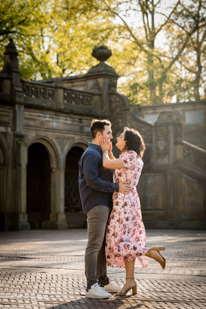 Engaged couple in New York, Central Park